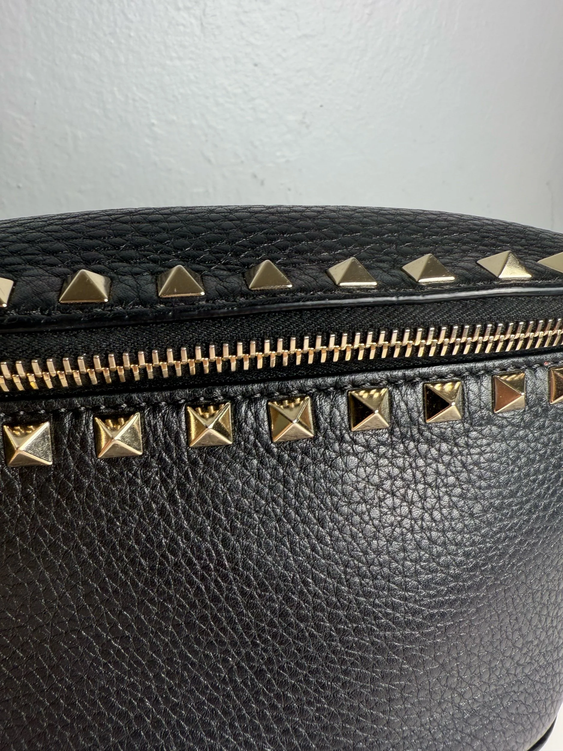 Valentino Garavani Rockstud Grainy Leather Belt Bag — image 3