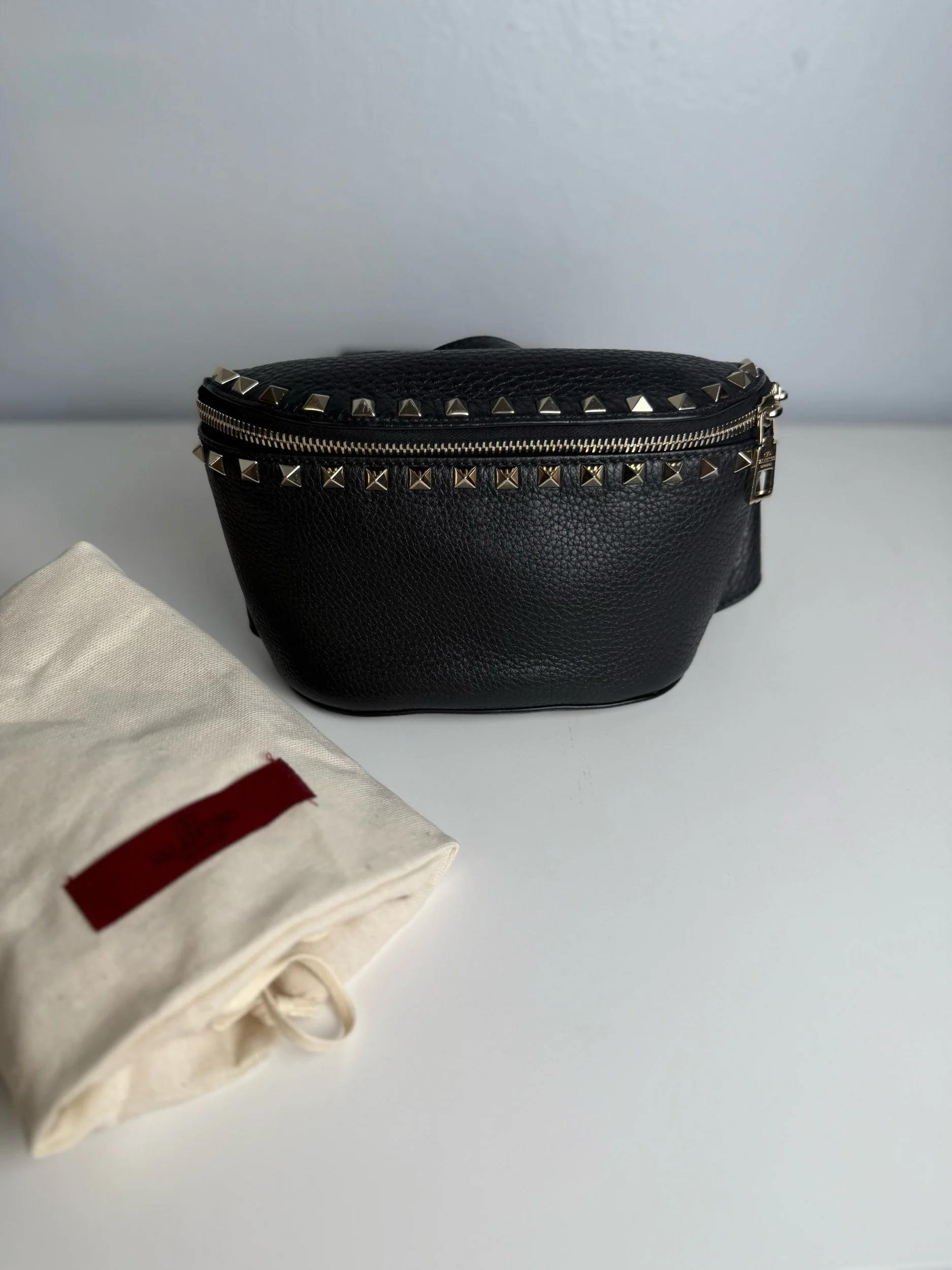Valentino Garavani Rockstud Grainy Leather Belt Bag — image 9