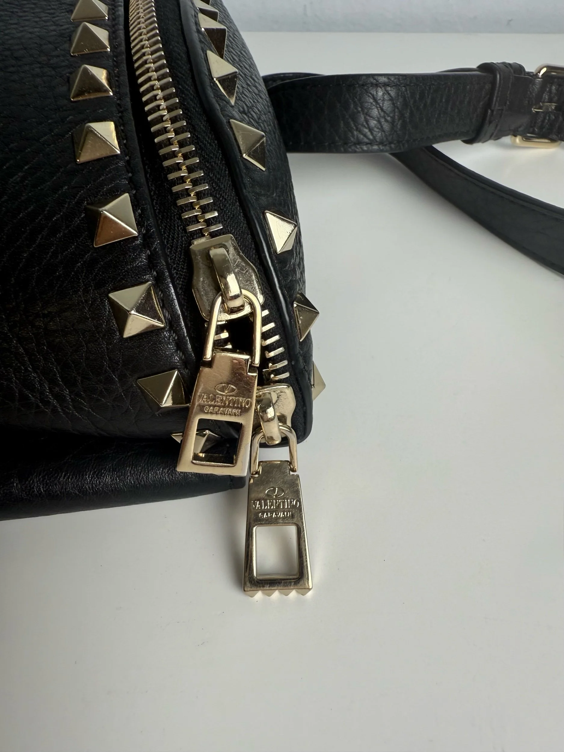 Valentino Garavani Rockstud Grainy Leather Belt Bag — image 6