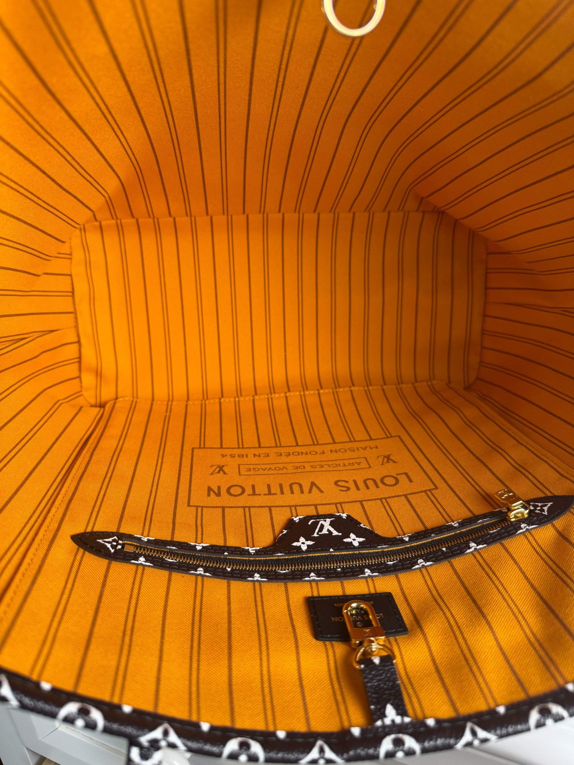 Louis Vuitton Monogram Giant Jungle Neverfull MM — image 3