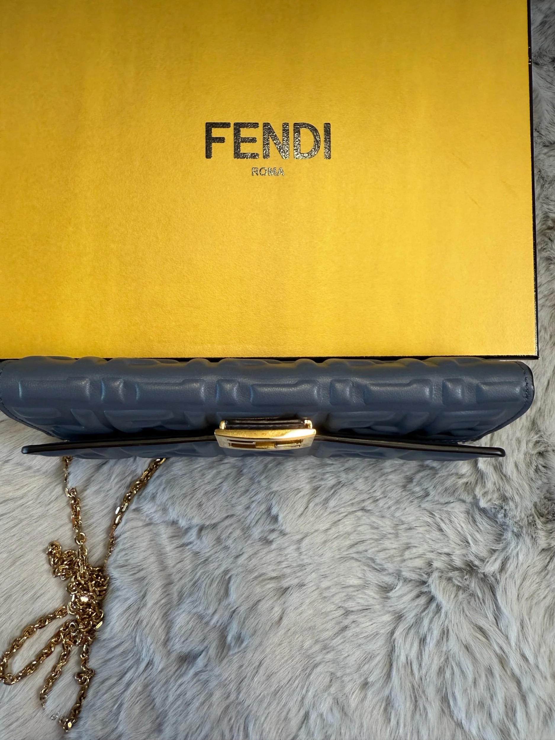 Fendi Baguette Continental Wallet on Chain — image 8