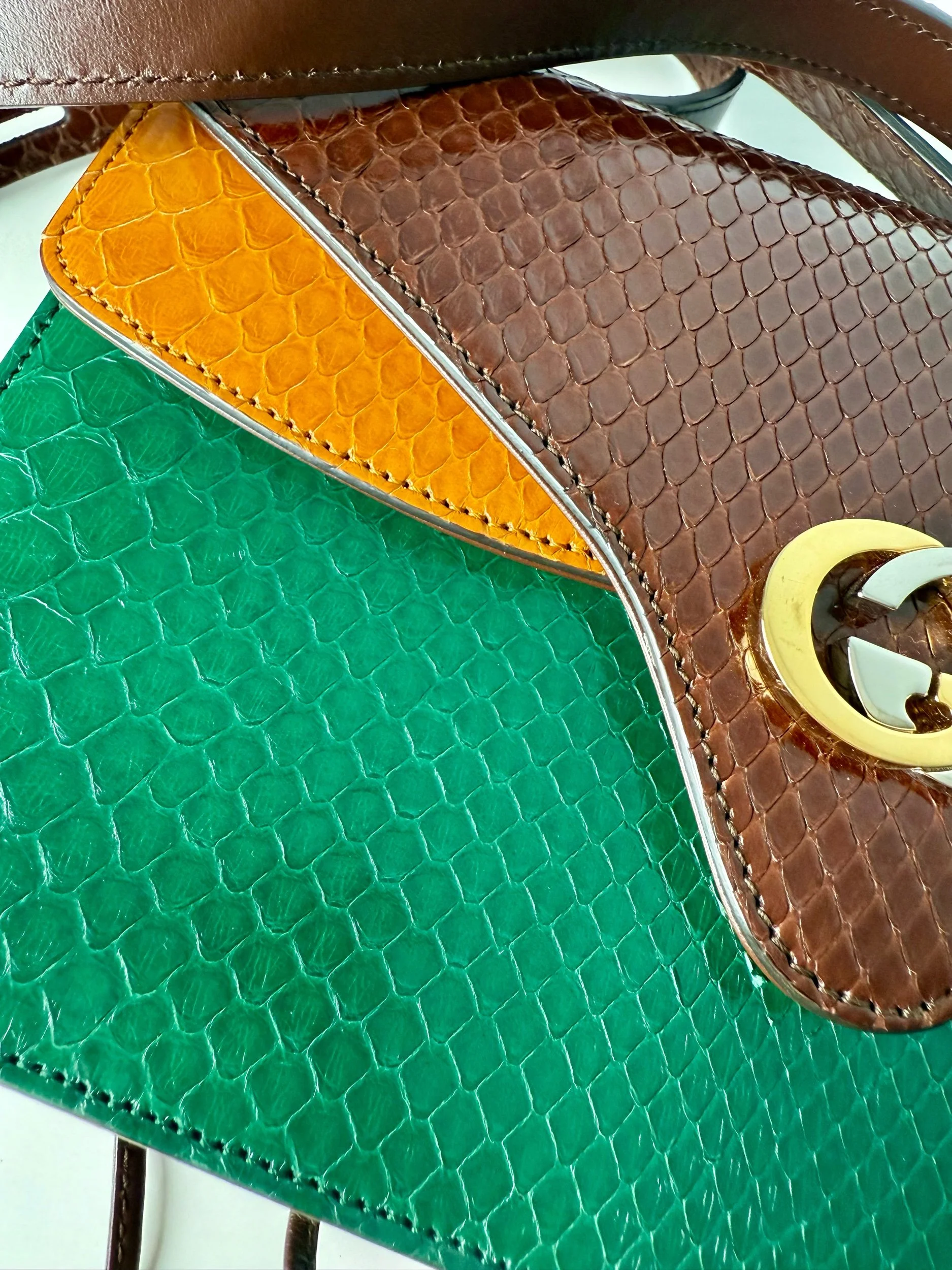 Gucci Zumi Multicolor Python Shoulder Bag — image 8