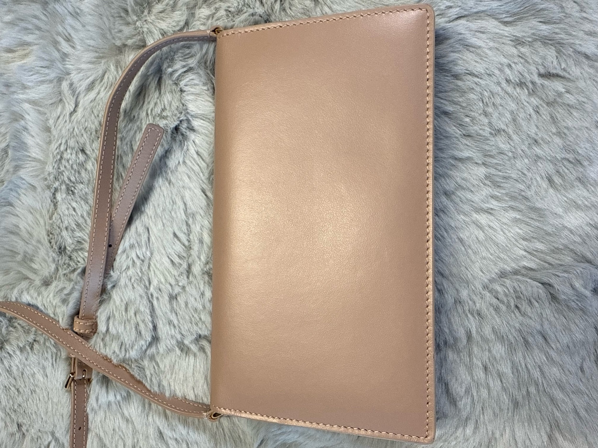 Dolce & Gabbana Logo Leather Phone Bag — image 9