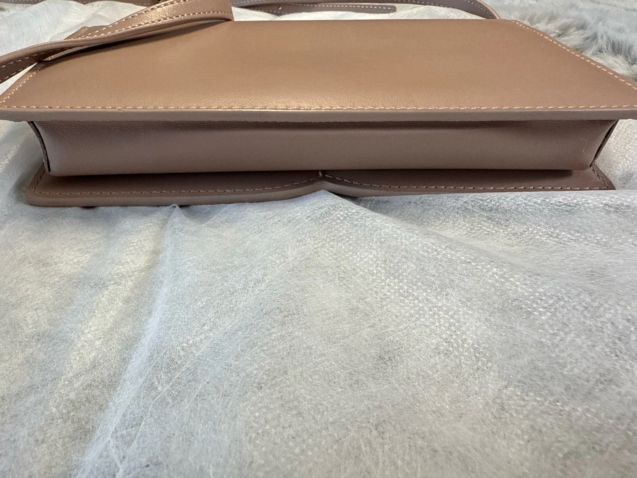 Dolce & Gabbana Logo Leather Phone Bag — image 8