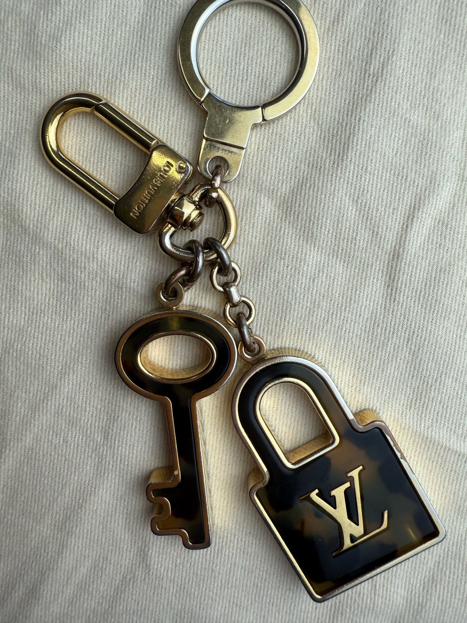 Louis Vuitton Confidence Tortoise Bag Charm & Key Holder