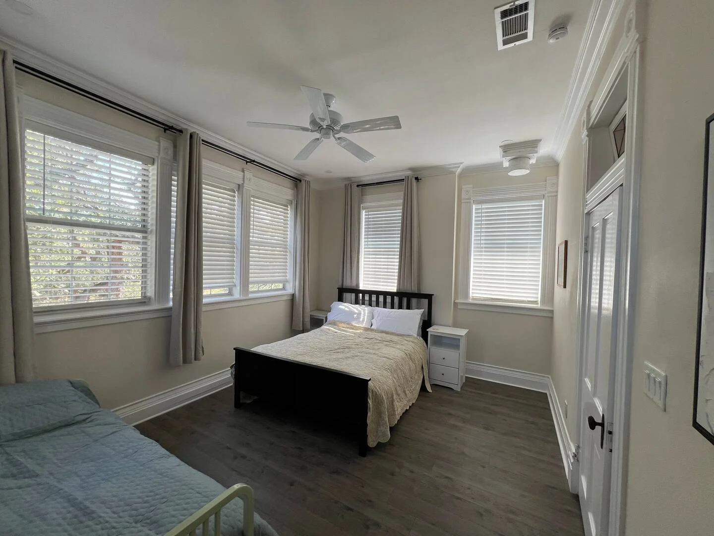 Hill Country Haven-AT-USA-bed1.jpeg