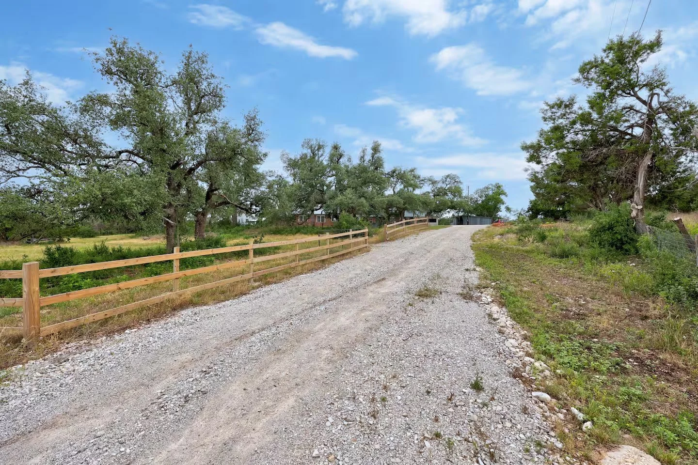 Hill Country Haven-AT-USA-driveway.jpg