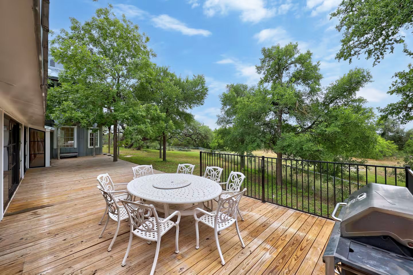 Hill Country Haven-AT-USA-outside.jpg