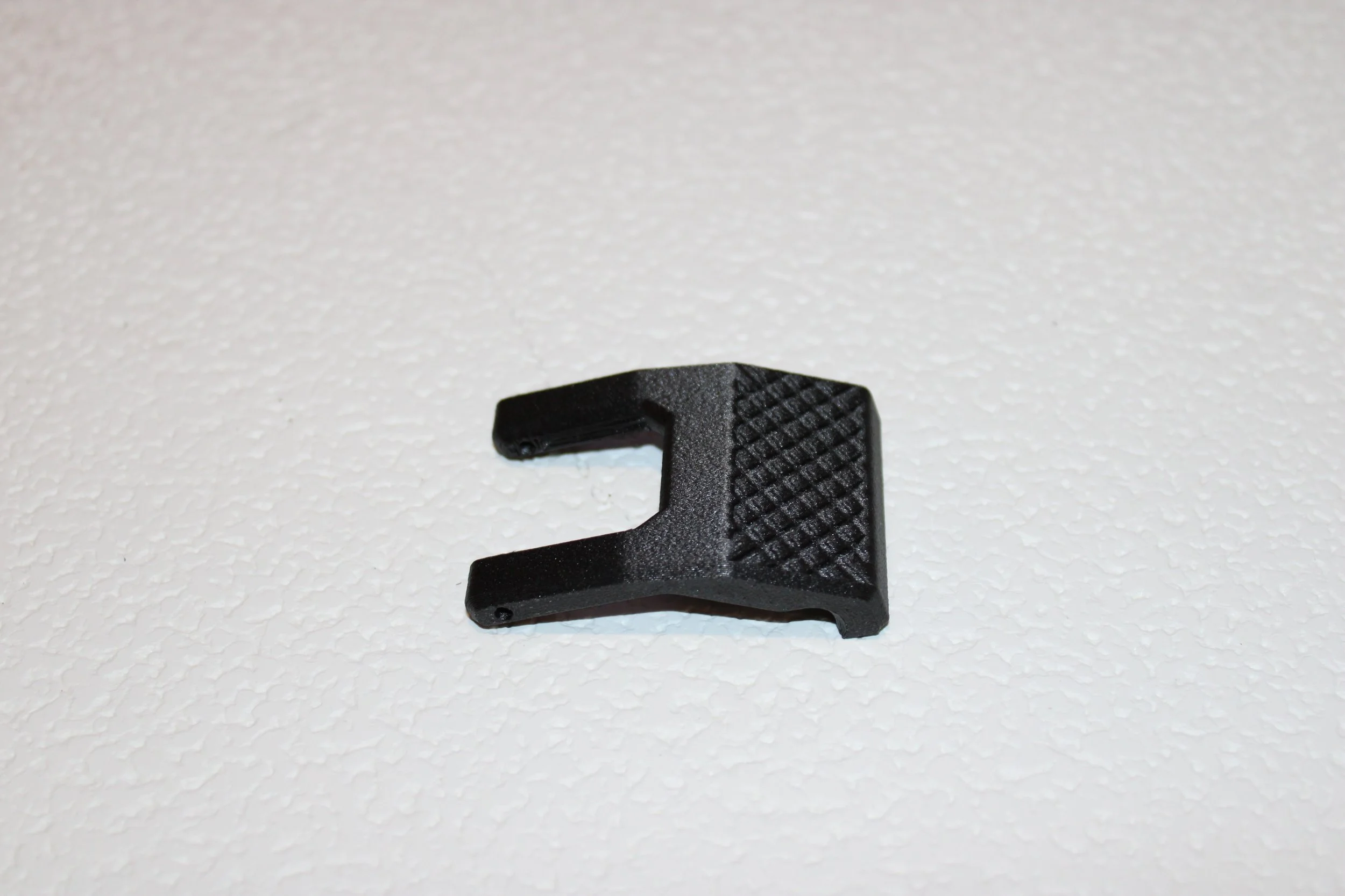 Frabill Magnum Bait Station Latch 2.JPG