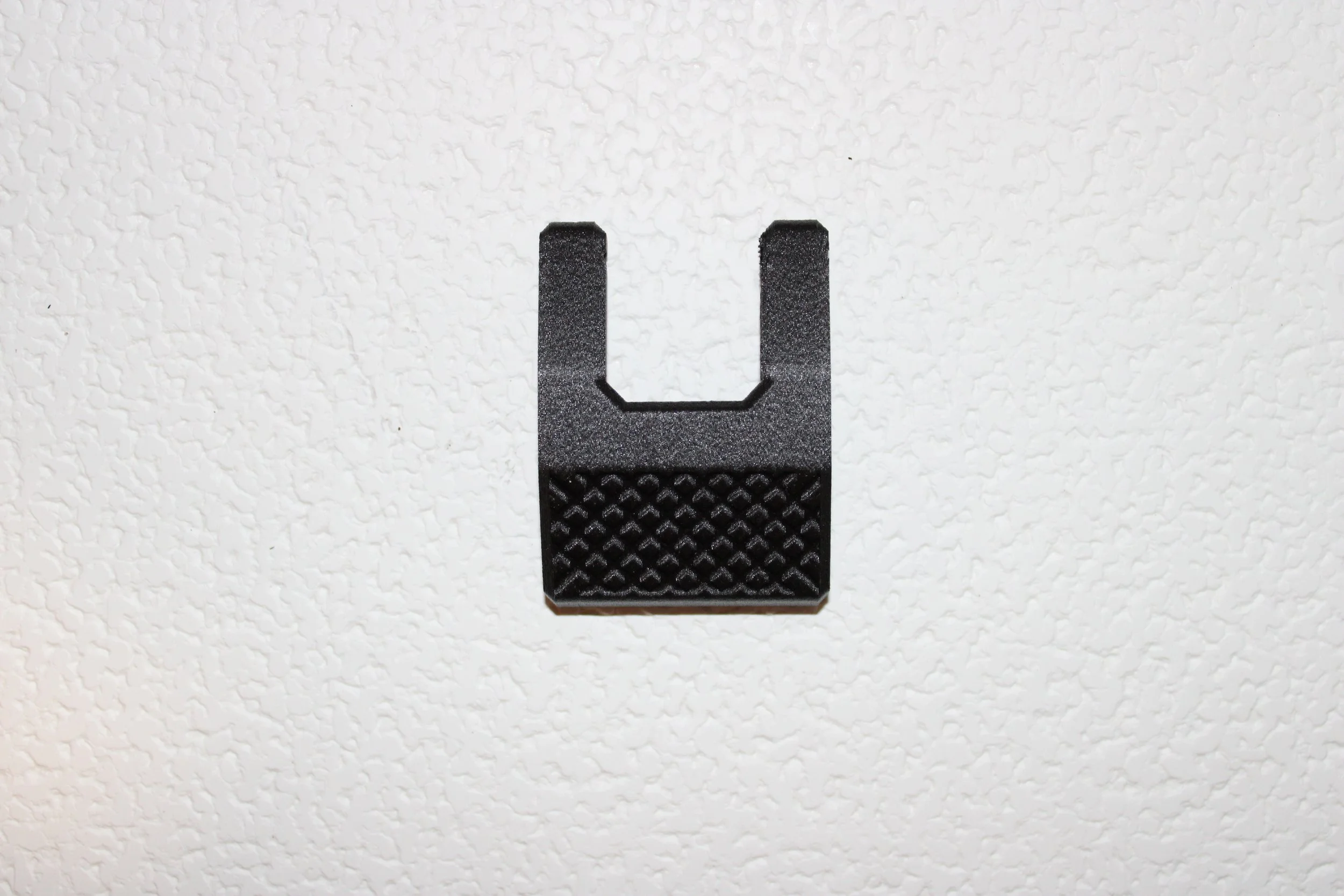 Plano Frost Latch.JPG