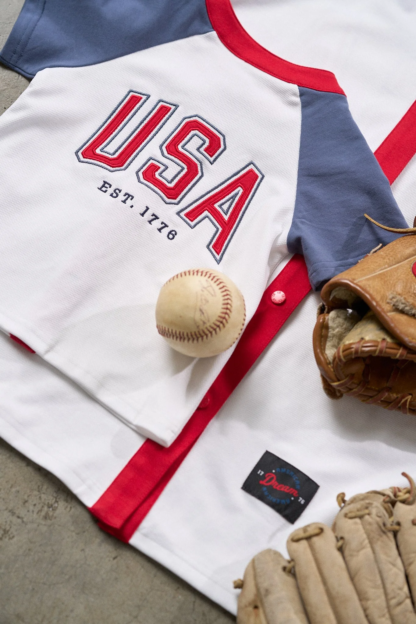 3-5-25 USA CF409223.jpg