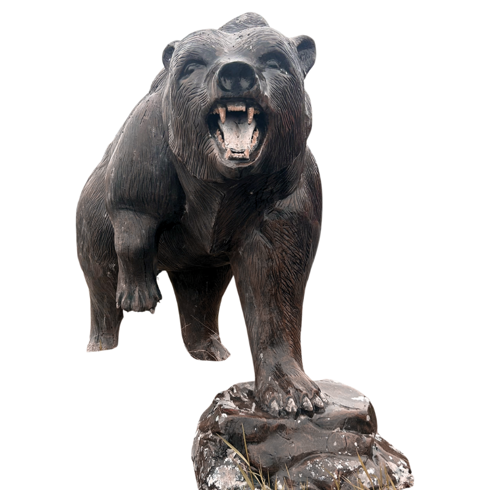 grizzly on rock2.png