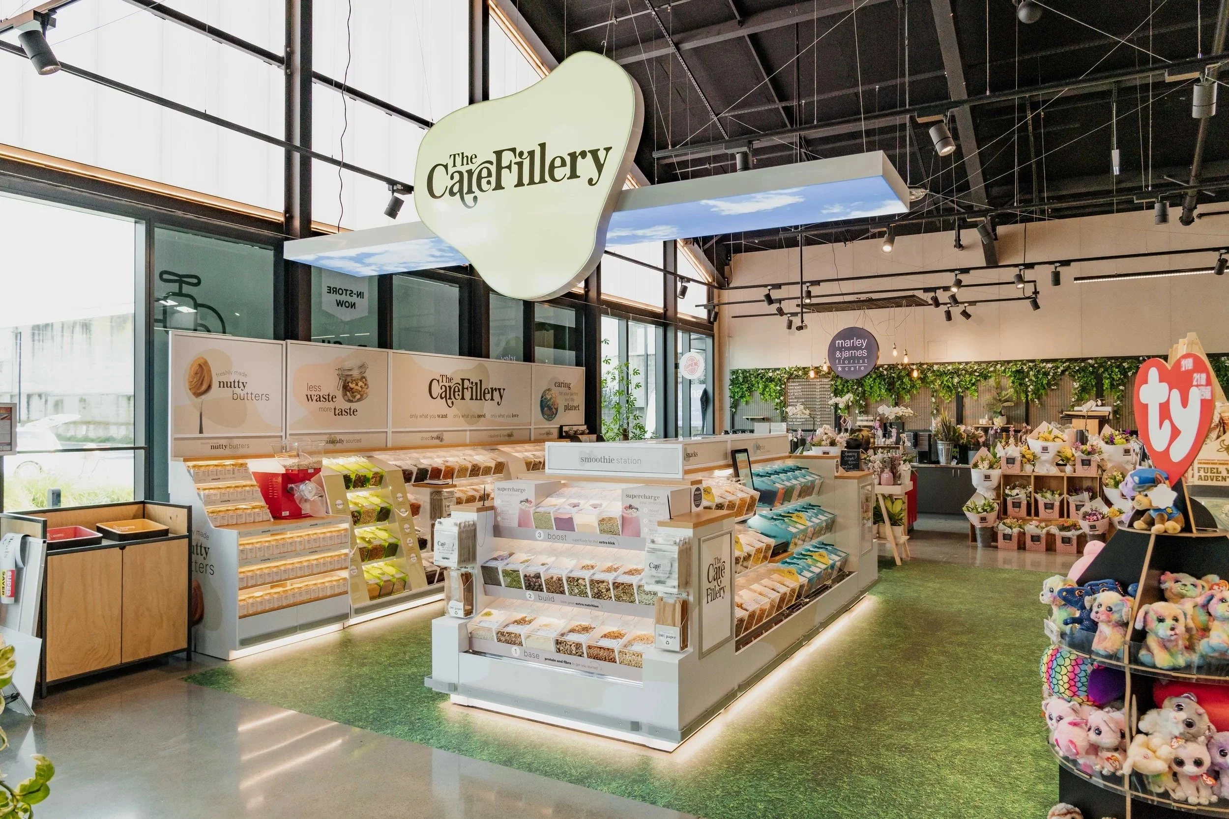 New World Pukekohe: Carefillery Bulk Foods Display