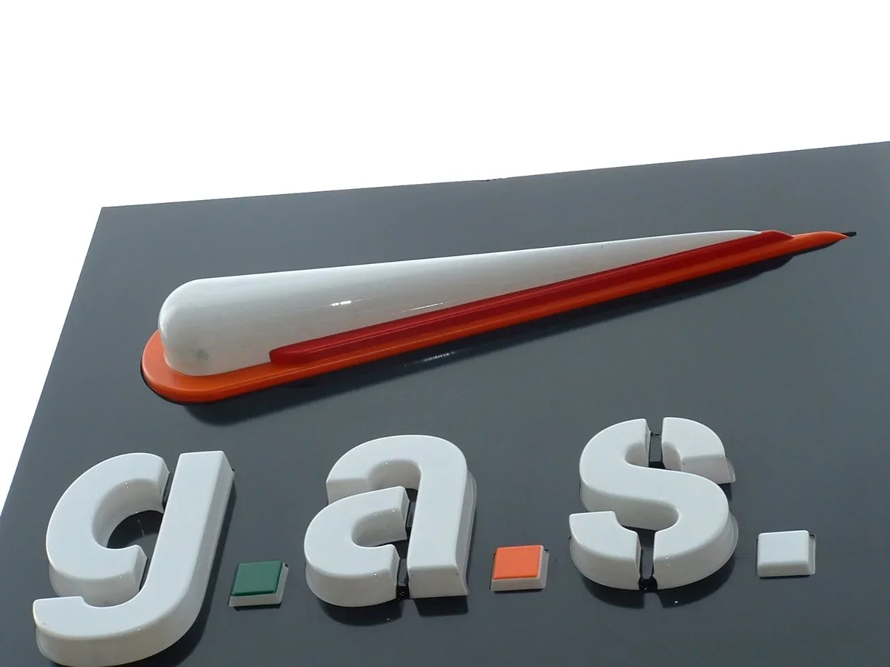 Pylon+moulded+logo (1).webp