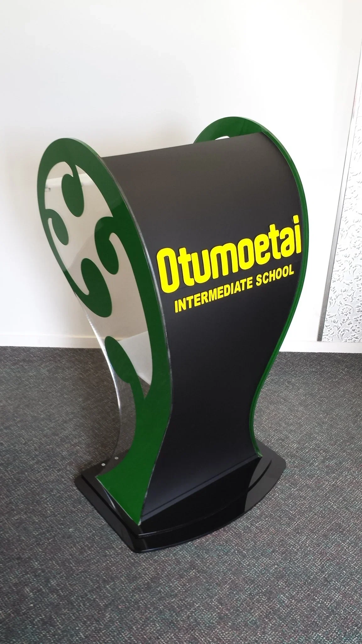 Otumoetai Intermediate Acrylic Lectern
