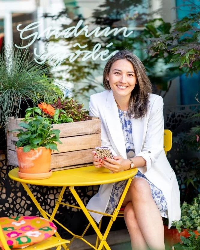🌸Happy Mother's Day🌸 Reflections on Home and Motherhood

I help people find a place they can call home, or guide them through the transition of leaving one behind.

On Mother&rsquo;s Day, I find myself reflecting on what &ldquo;home&rdquo; truly me