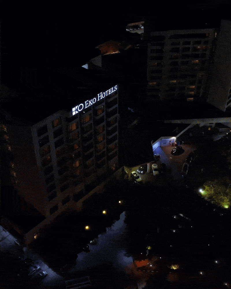 born social 3 gif.gif