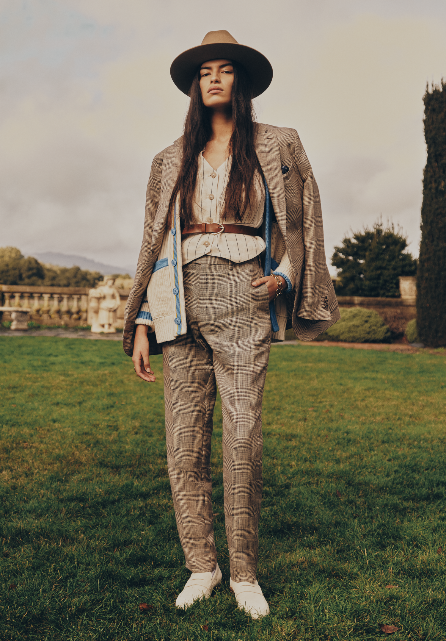 BANANA REPUBLIC ATHLETICS