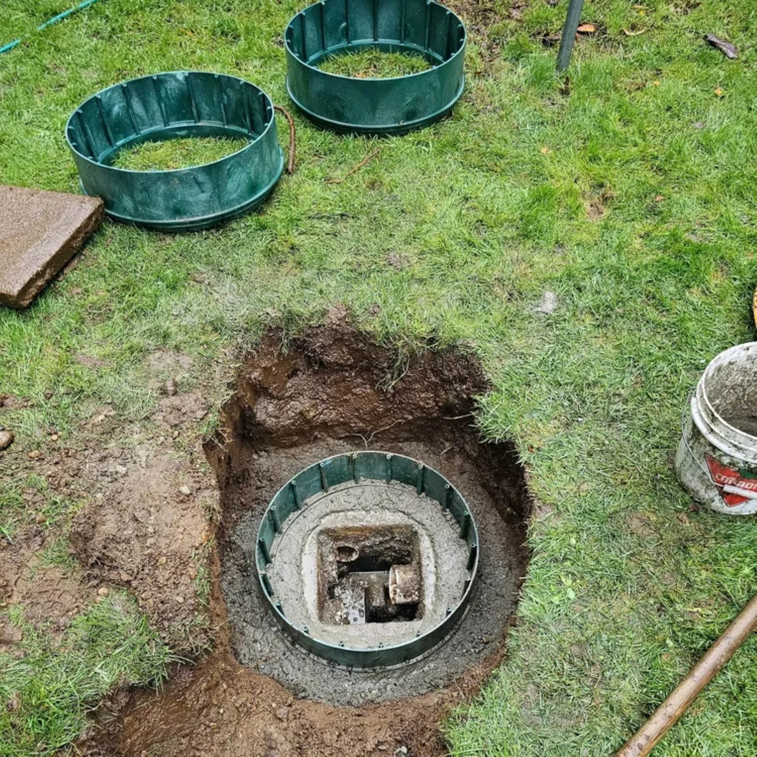 Distribution box with risers