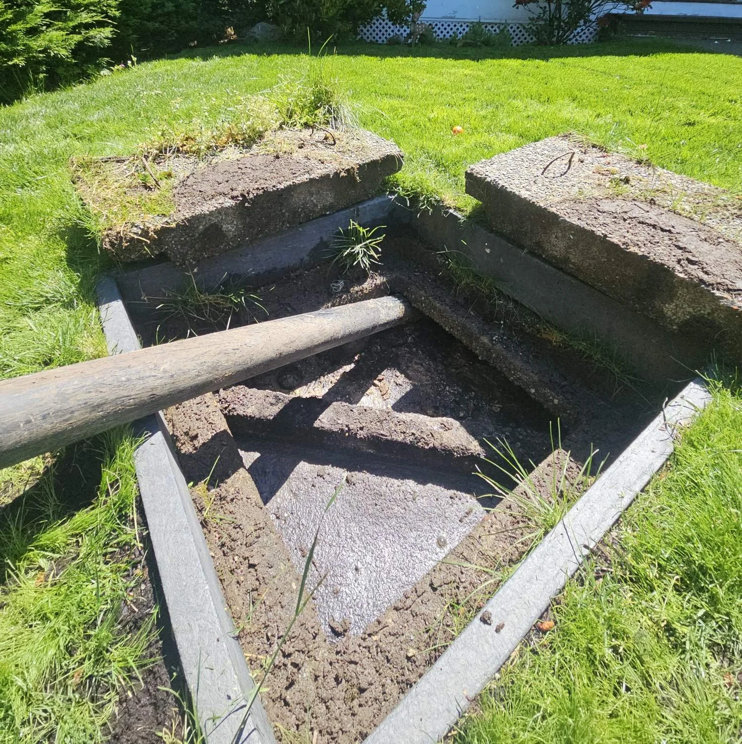 Septic hole with lids