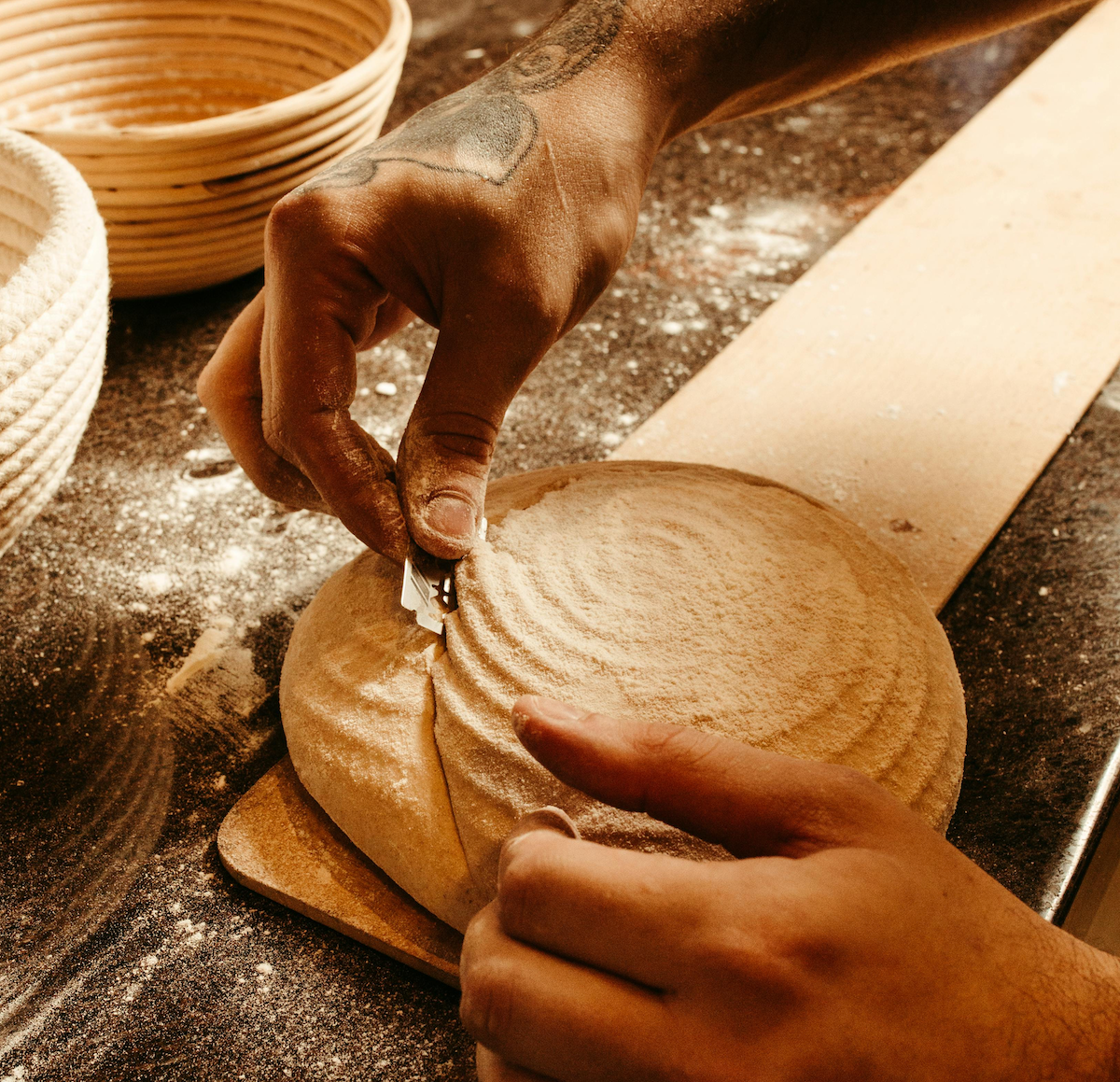 The Ear: The Physics of Differential Expansion