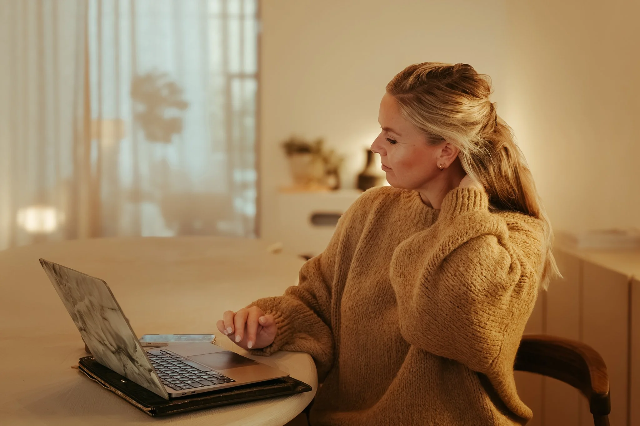 Cindy steekt een strategie in jouw marketing. Contacteer Clouds of Mila uit Antwerpen vandaag nog!