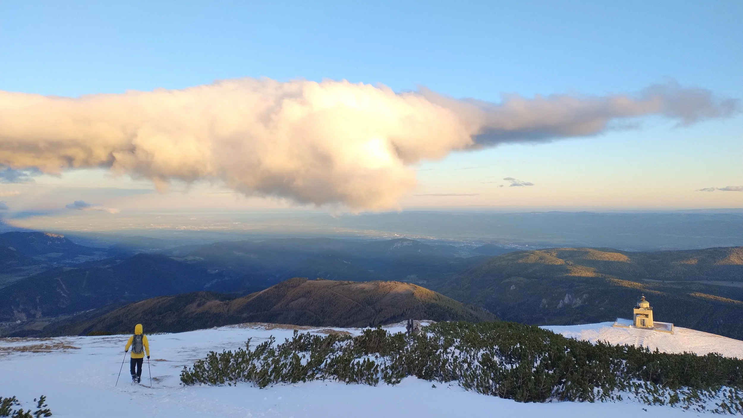 Dramatische Lichtstimmung am Schneeberg in Niederösterreich