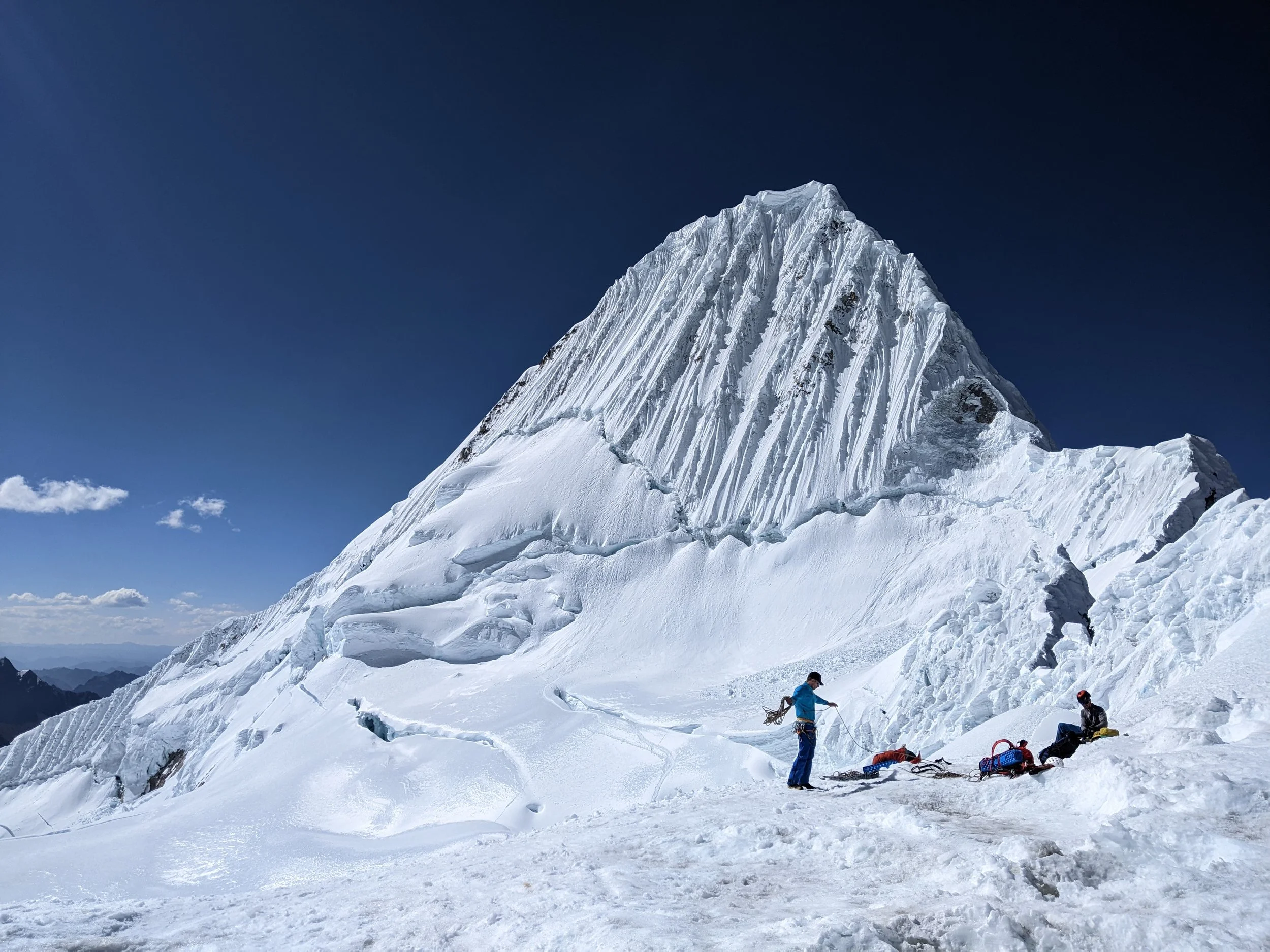 Ankunft im Hochlager des Alpamayo