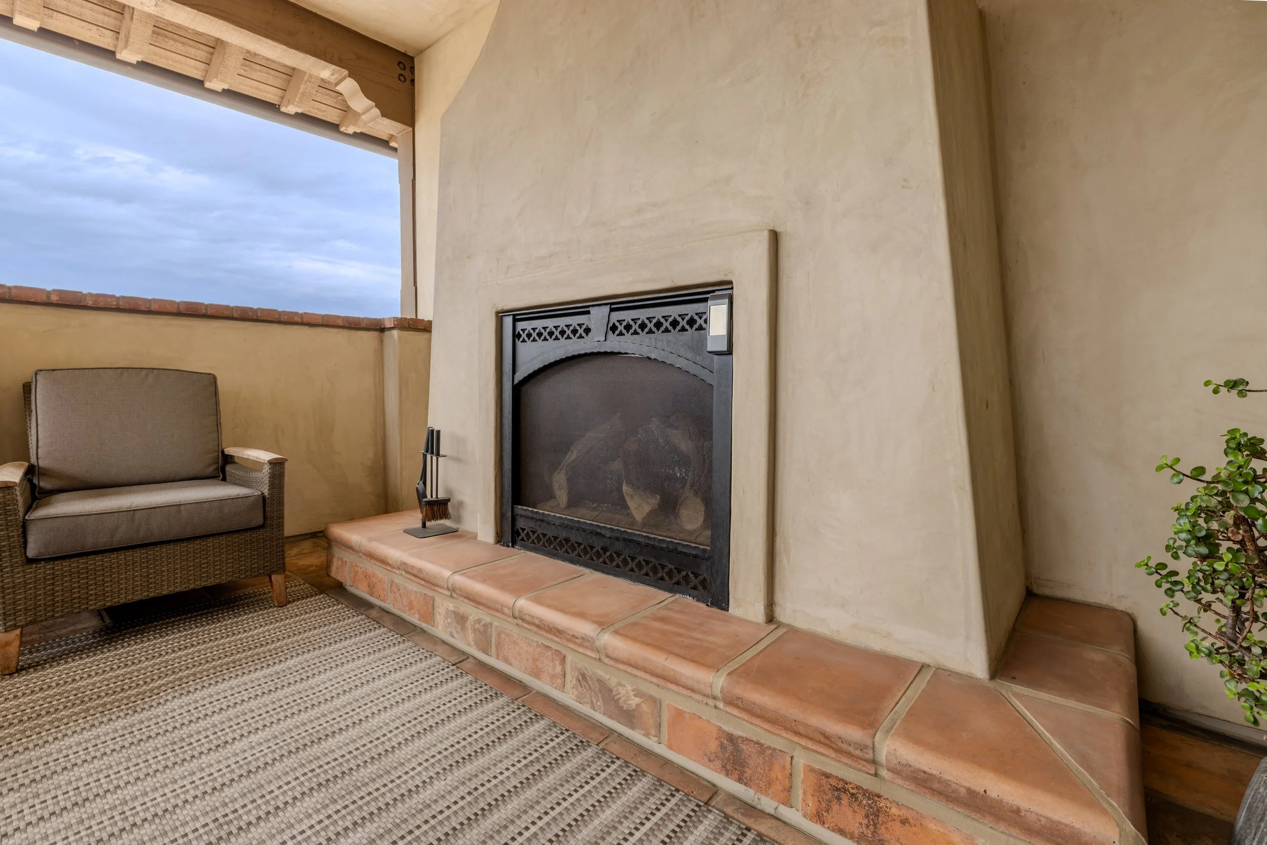ourdoor patio 2.jpg