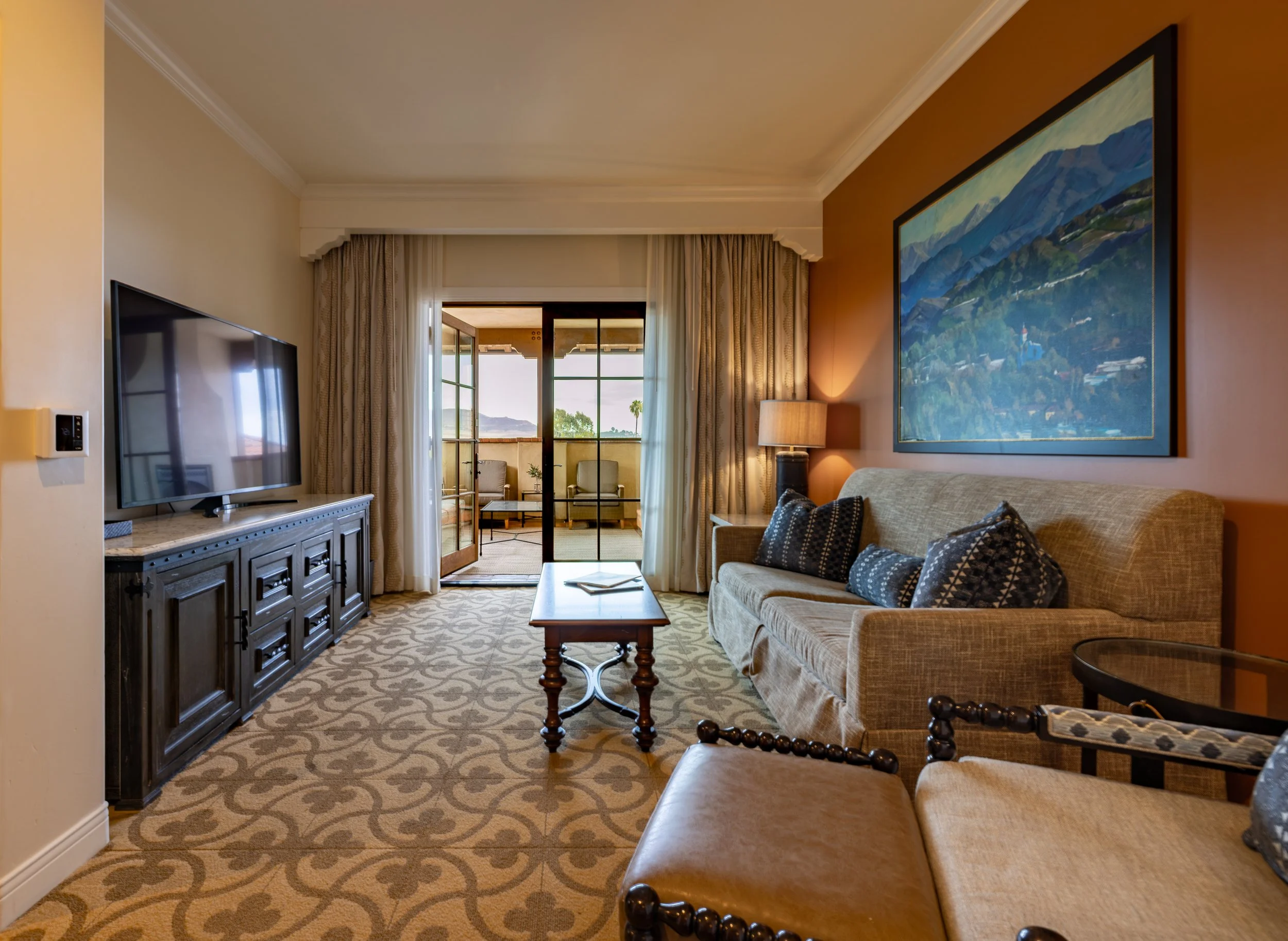 main room.jpg
