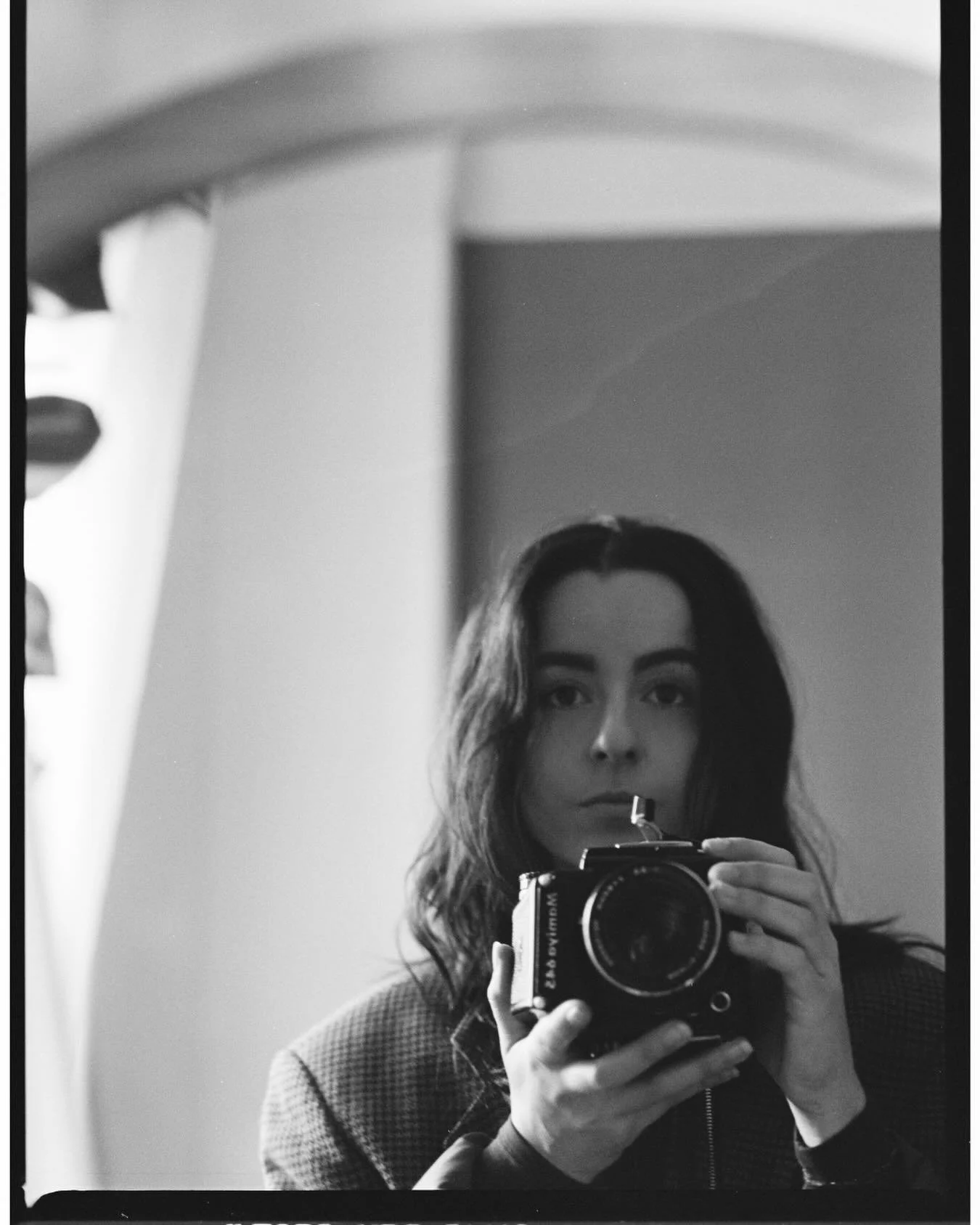 Daniela Slavikova 🇸🇰- film director | photographer
Various Works (music video, promo, concept video)
O QUADRO Showcase No. 41

#filmdirector #photographer #filmmakersinportugal #discoverconnectinspire #oquadrolisboa