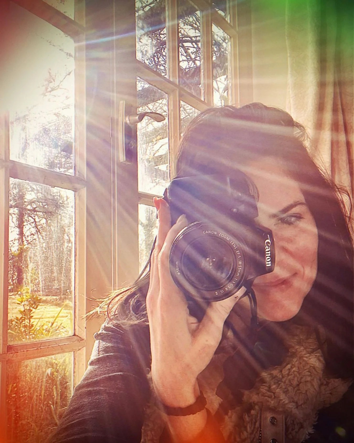 Chloe Jenden 🇬🇧- filmmaker | founder of Future Youth Media 
Future Youth Media
O QUADRO Showcase No. 44

#FutureYouthMedia&nbsp;#filmmaker&nbsp;#filmmakerinportugal&nbsp;#discoverconnectinspire&nbsp;#oquadrolisboa