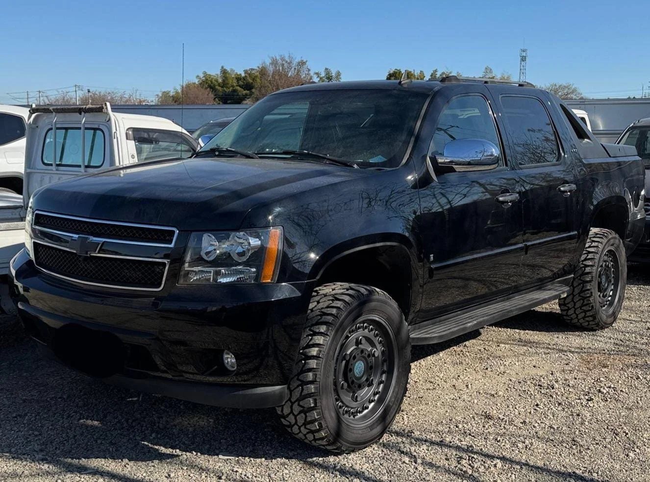Chevrolet AVALANCHE 4D LTZ a- onsale