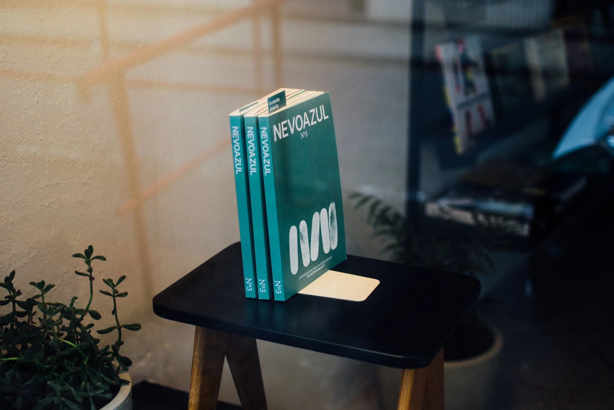 Editorial strategy for NEVOAZUL magazine