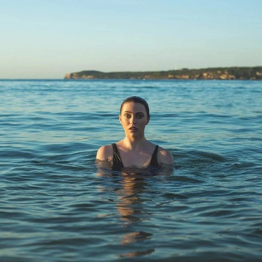 Cold water swimming this autumn? What to eat and what to avoid before you take the plunge.