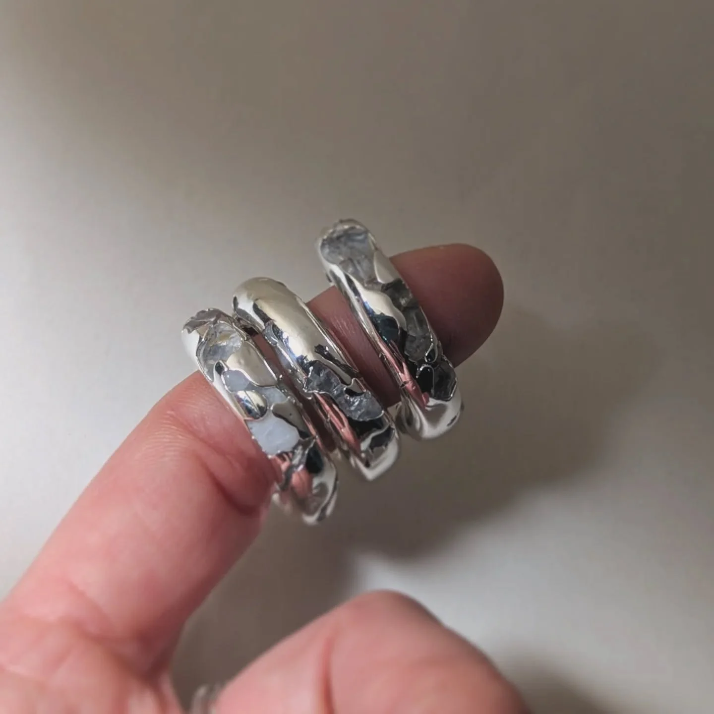 Sun - Libra / Rising - Leo ✨👀
#handmadejewelry #silver #rings #oneofakind