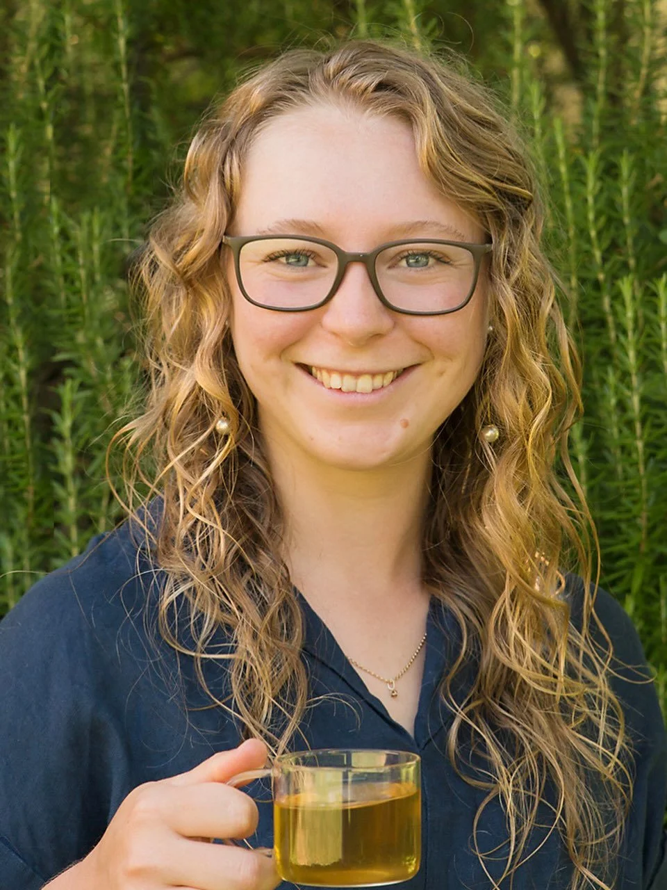 Hello 🌿 Aliena here. I&rsquo;m a Bachelor-qualified Clinical Naturopath based in the Ipswich region. I&rsquo;m passionate about brining realistic holistic medicine to those in my community, with a particular focus on meeting patients where they are 