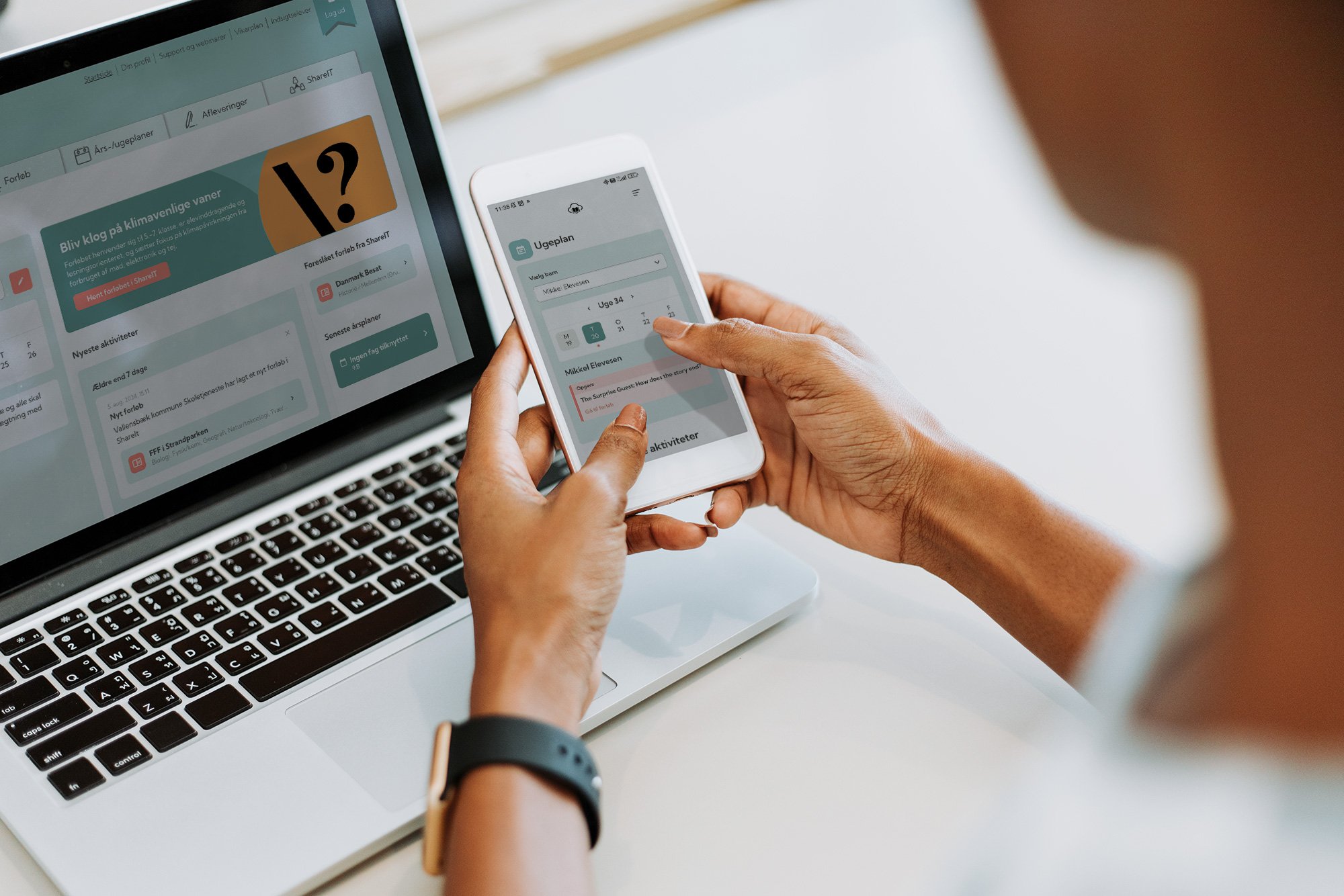 Onboarding and support with Meebook ensure that teachers get started quickly and receive free support for the platform.