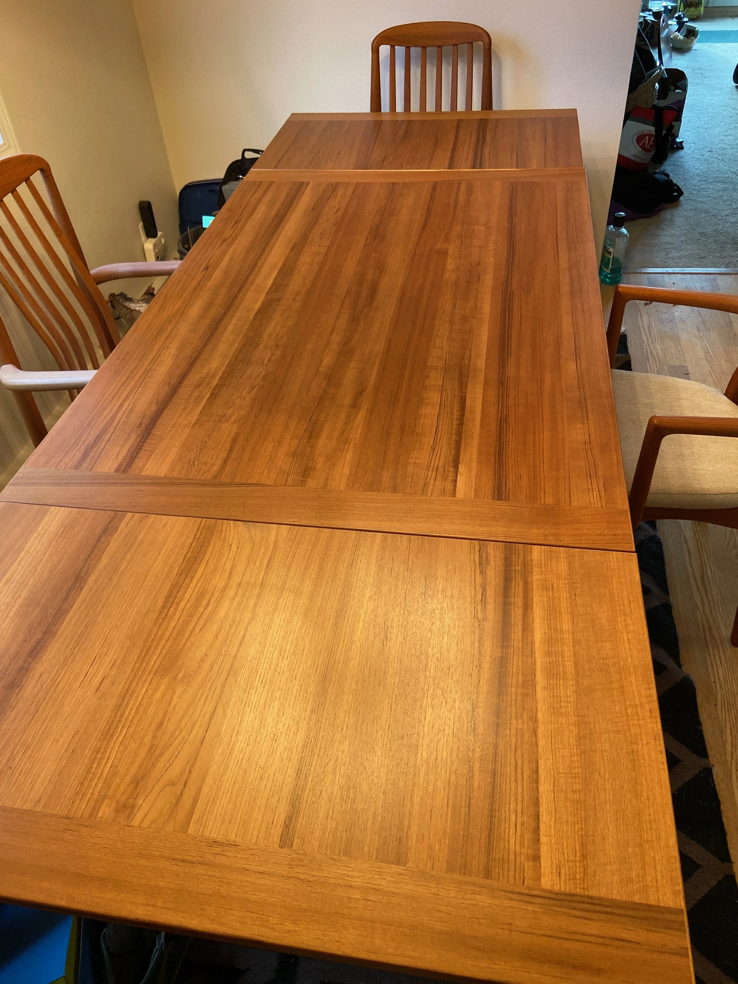 Kitchen table after decluttering