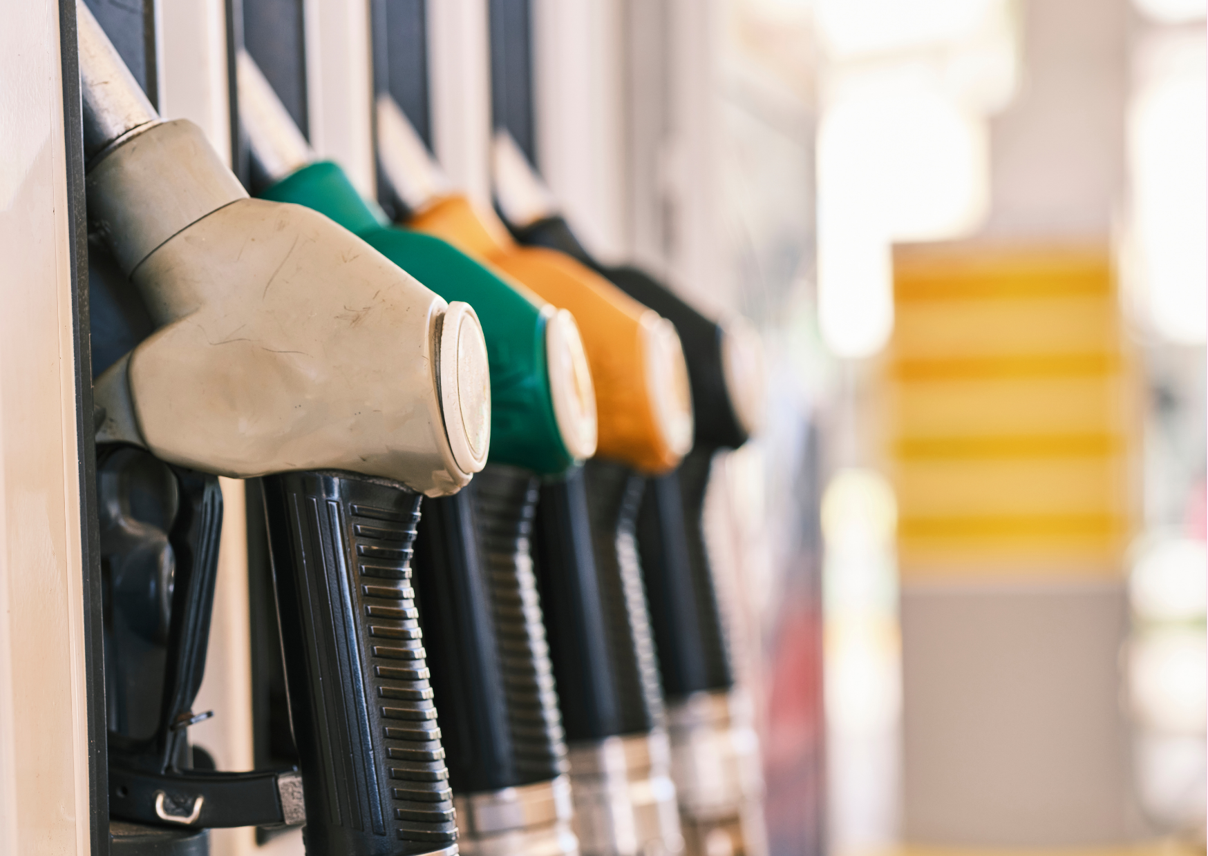 distribution de carburant, illustrant les services de livraison de gasoil, GNR et autres énergies proposés par RC Énergie Libouban Combustible à Paimpol et dans les communes voisines.