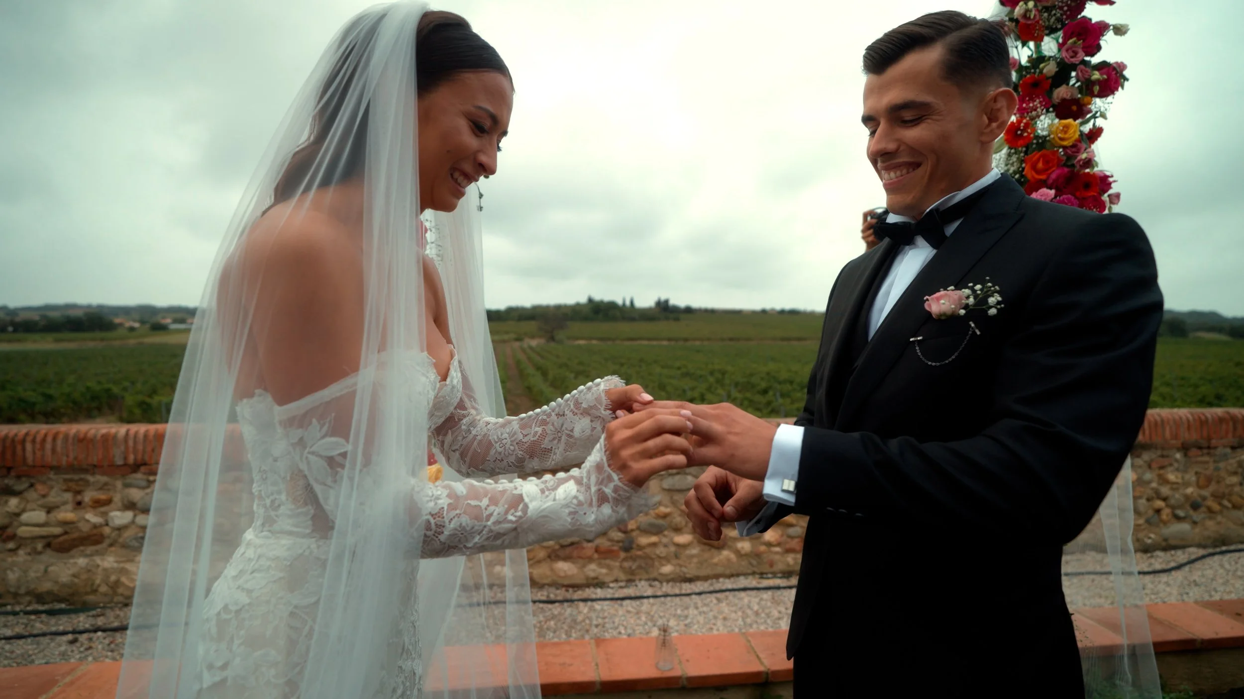 Séquence 05.00_17_23_04.Still033.jpg