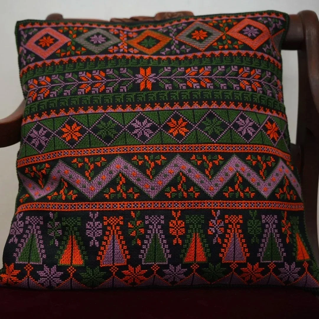 Handsewn Palestinian Tatreez Cushion - Eman (1 pair)