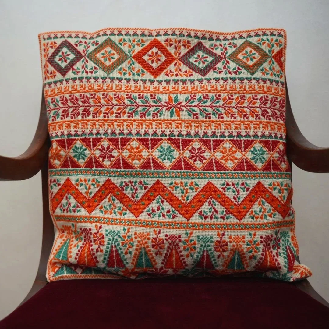 Handsewn Palestinian Tatreez Cushion - Maryam ( 1 Pair )