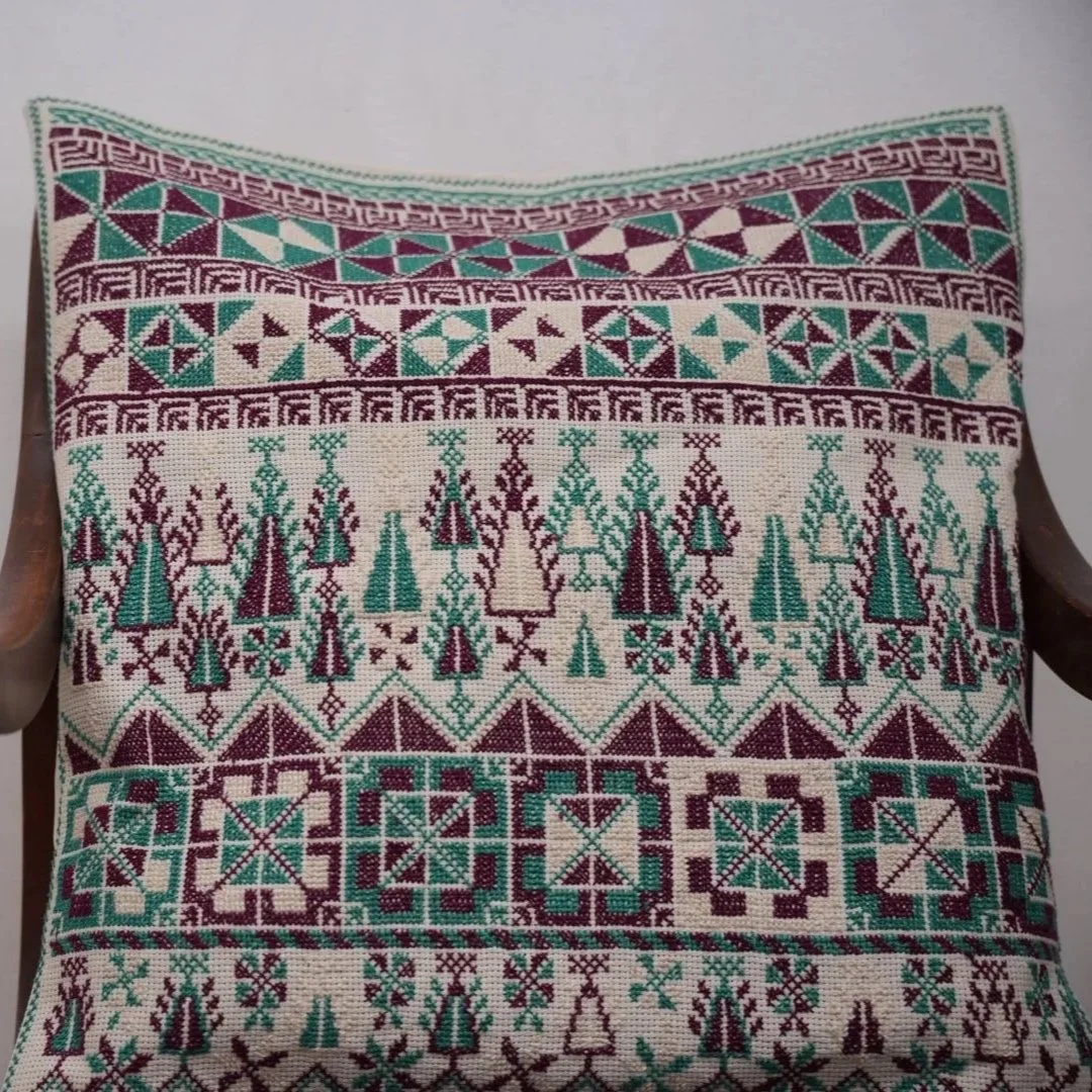 Handsewn Palestinian Tatreez Cushion - Faizal ( 1 Pair )