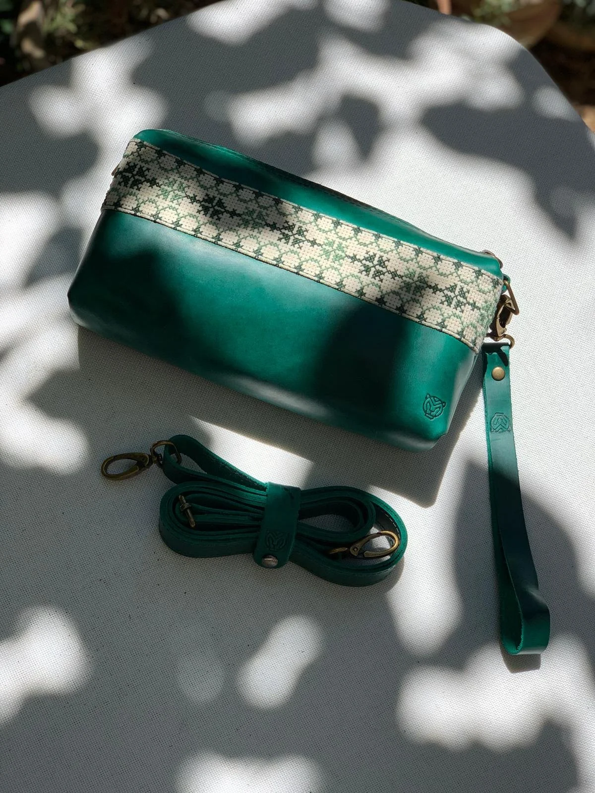 Aisha Sling Bag - Lana