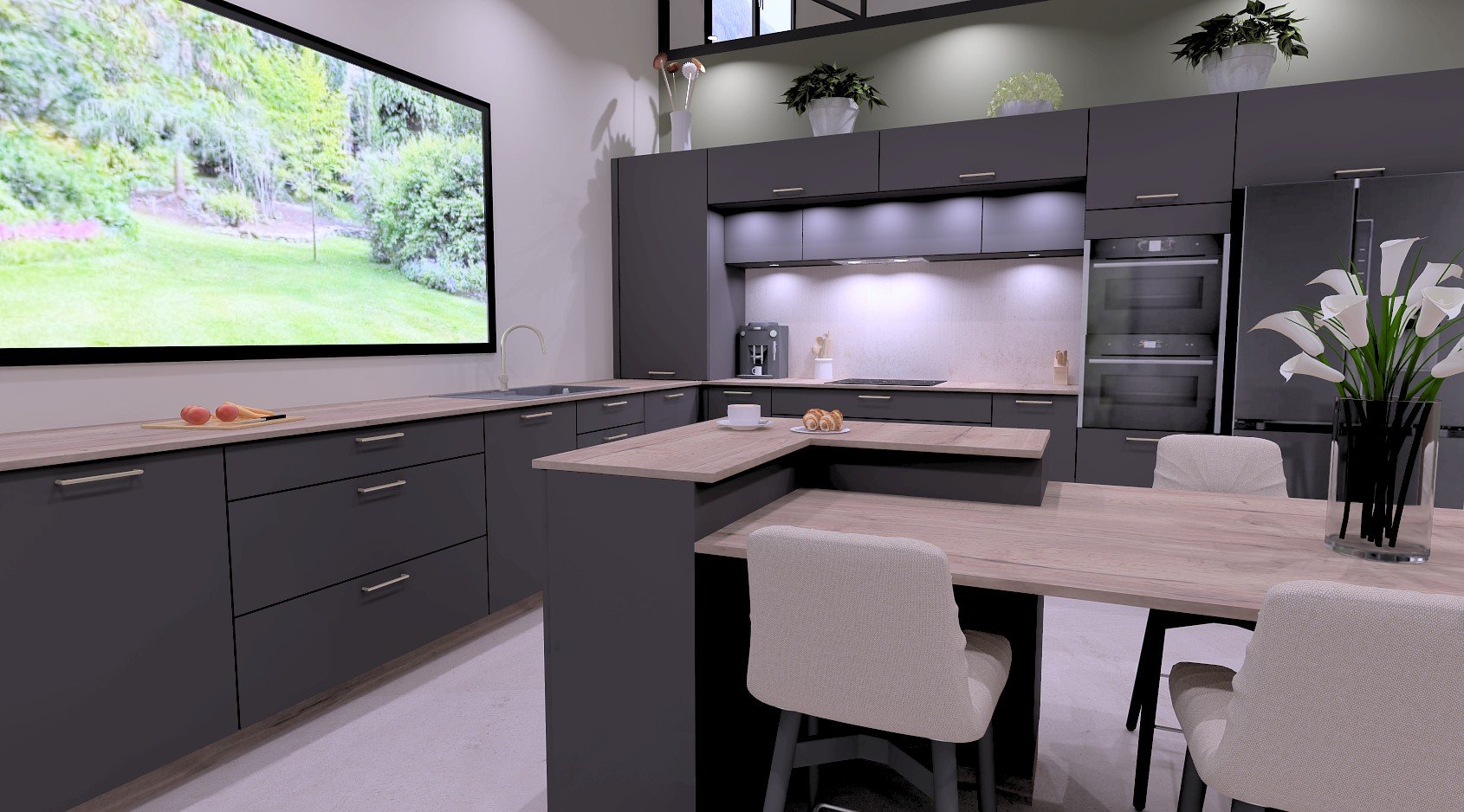 Cuisine moderne avec armoires grises, plans de travail en bois clair, grand écran mural, plantes en pot, table à manger avec chaises beige, décor épuré et éclairage encastré.