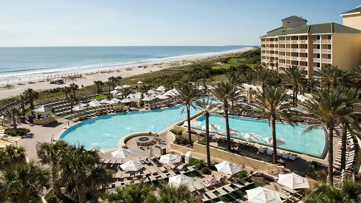 aiprst-omni-amelia-island-resort-pool-overview-guest-balcony.jpg