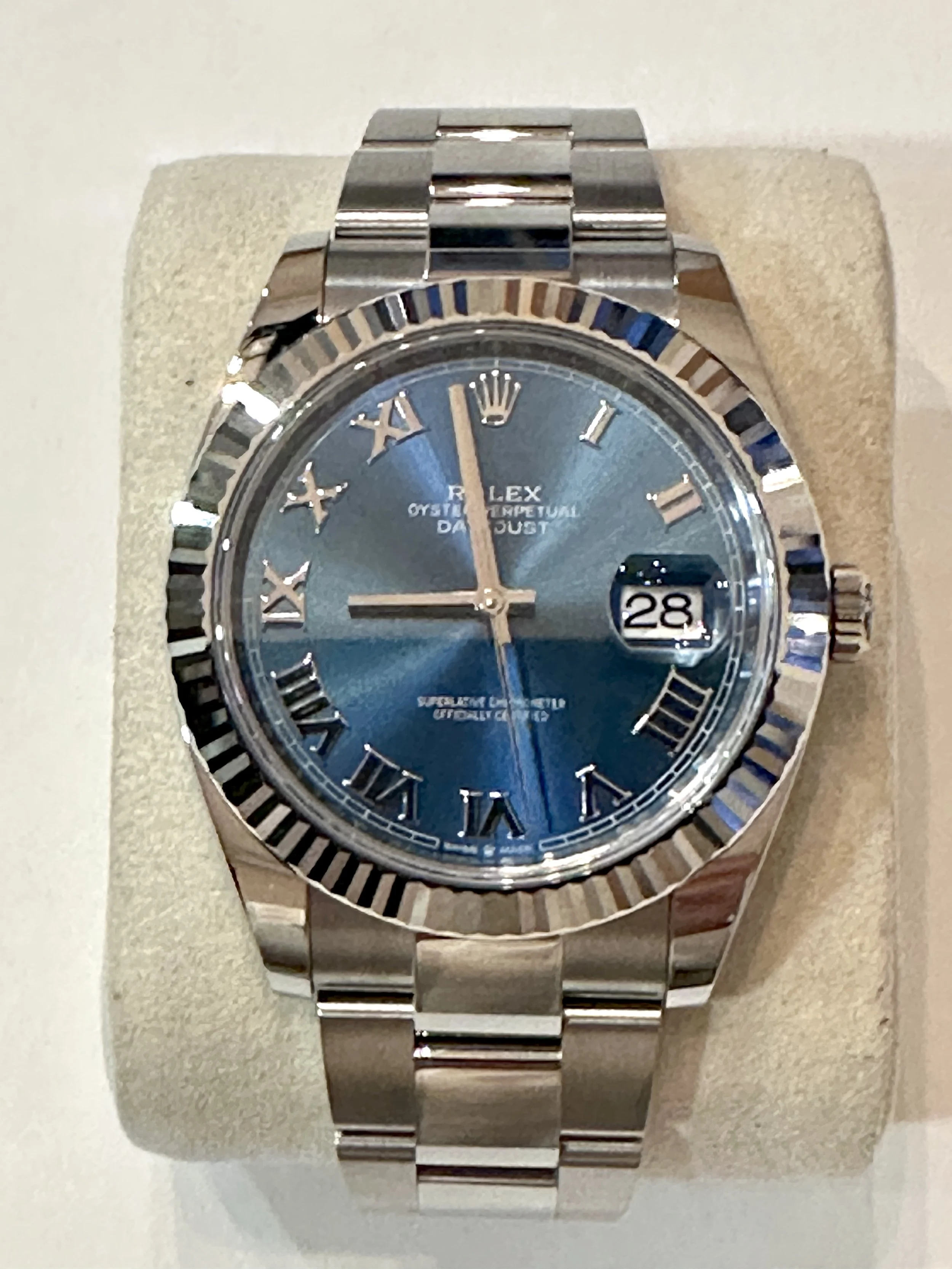Rolex Datejust 41 – Blue Roman Dial – Fluted Bezel – Oyster Bracelet
