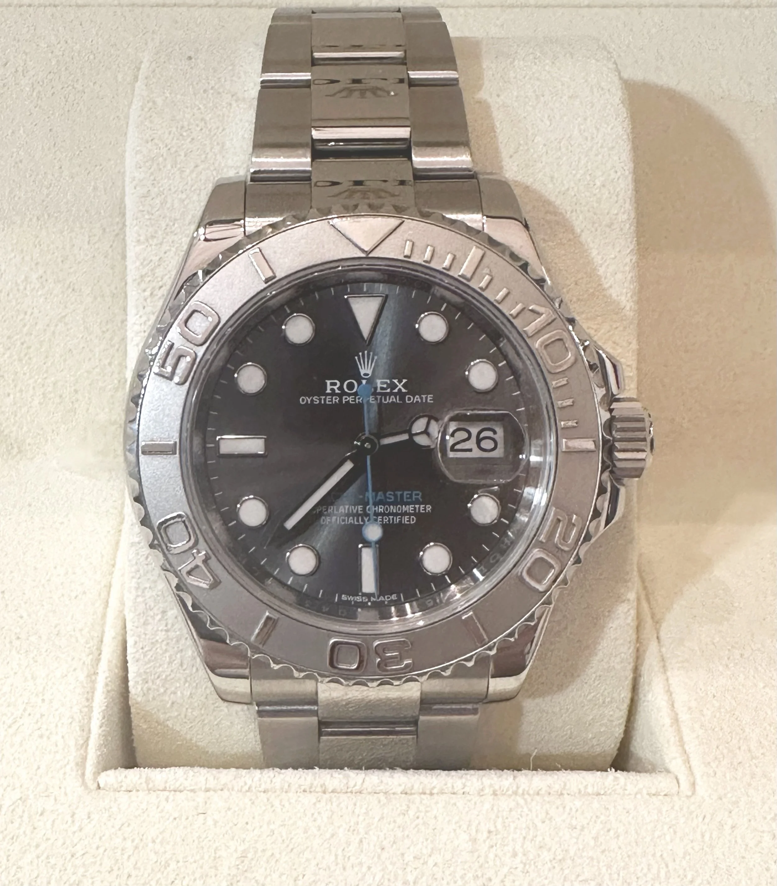 Rolex Yacht-Master 40 – Dark Rhodium Dial – Platinum Bezel – Oyster Bracelet