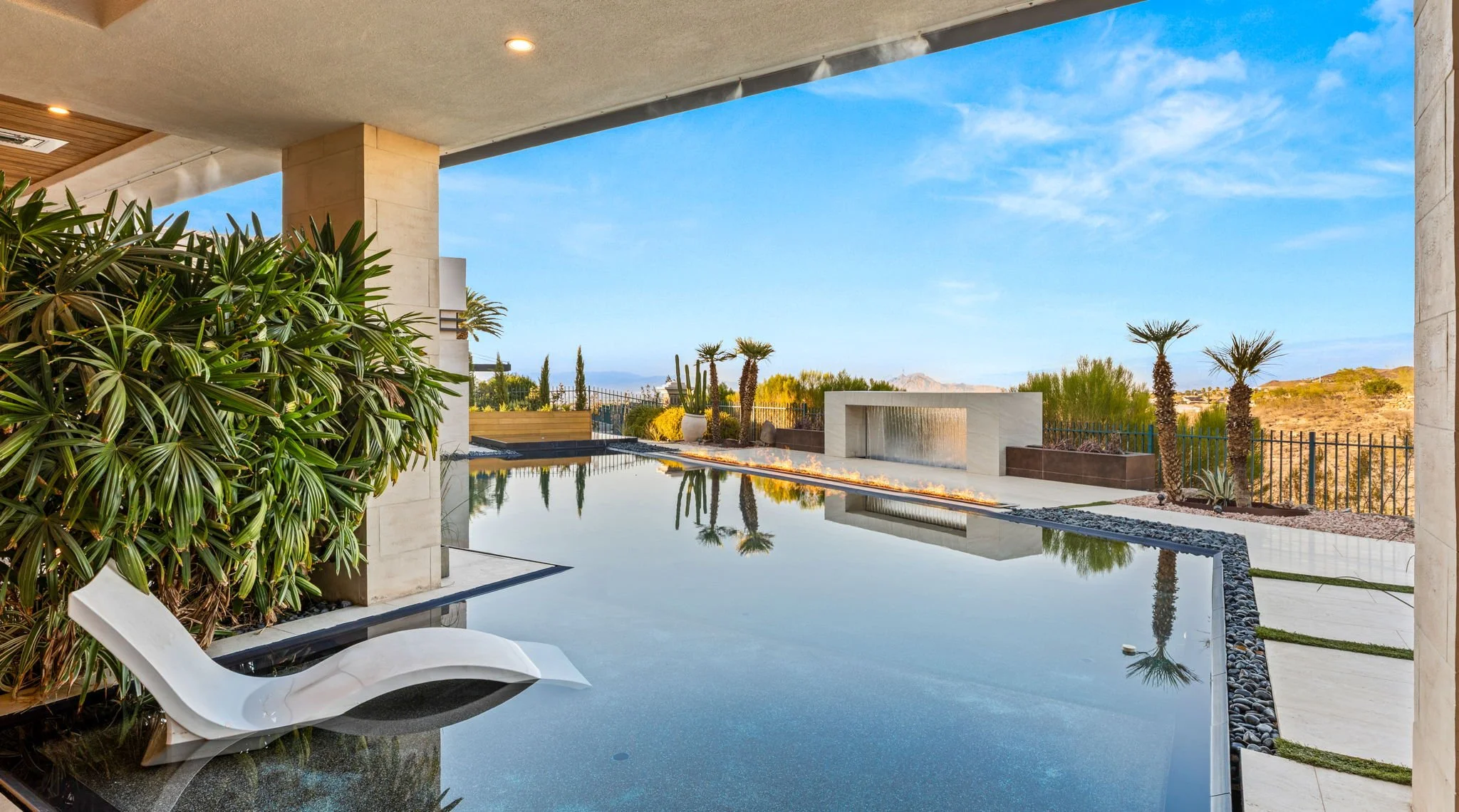 77-web-or-mls-1269imperiadrive-175.jpg
